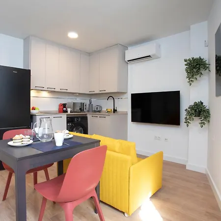 Estudio Con Encanto En Malaga Centro By Rent Me Exterior photo